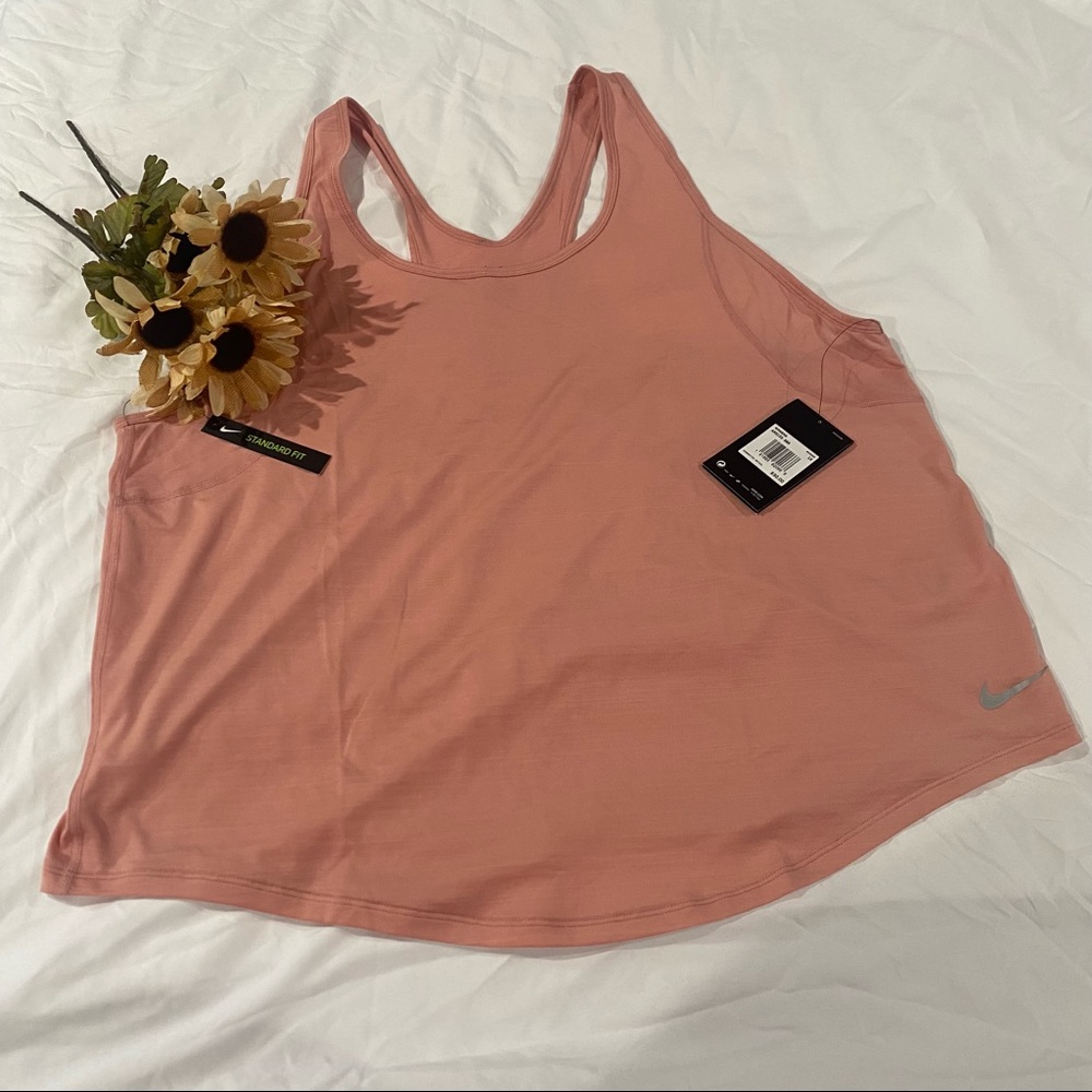 Nike DRI-FIT workout Shirt